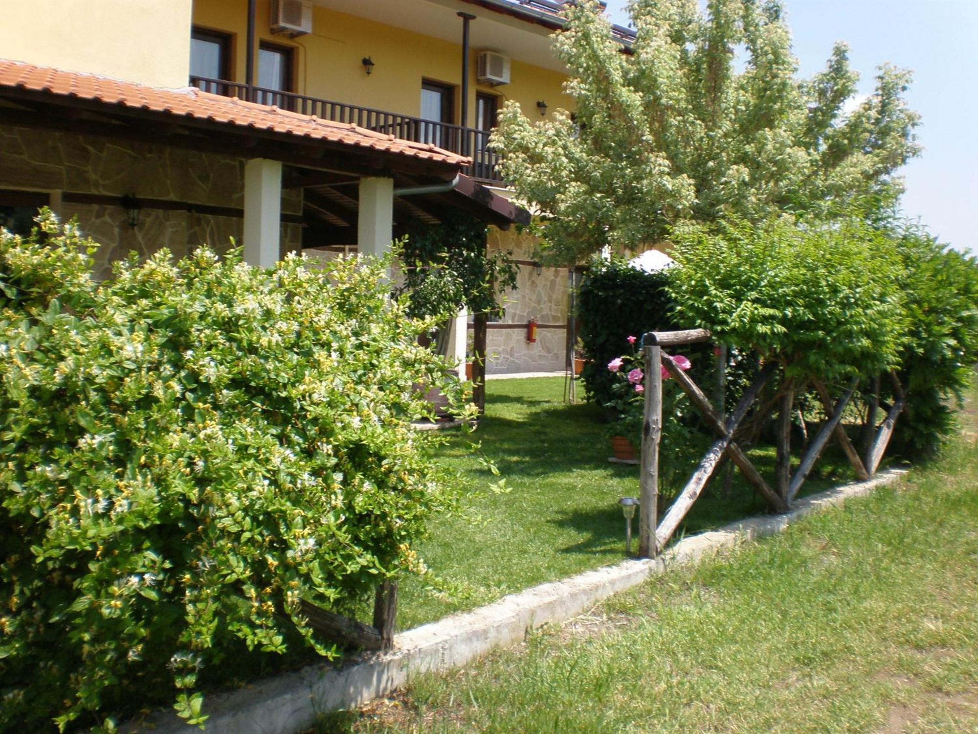Olympia Guesthouse Vergina Exterior photo